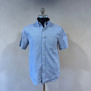 Banana Republic Light Blue Oxford Short Sleeve Button Down Untucked
